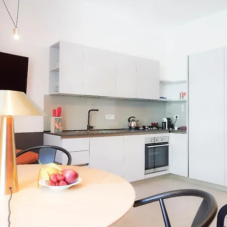 Dionisio Apartment