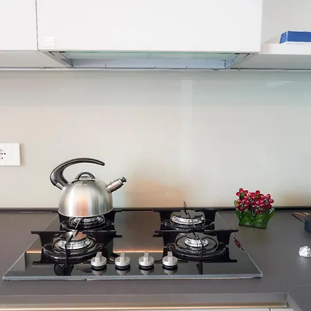 Dionisio Apartment *